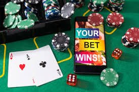 Pengguna menikmati layanan sports dan casino setelah login aman di doku303